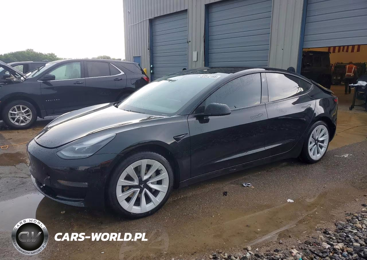 2021 Tesla Model 3 – zdjęcie 1 z 12