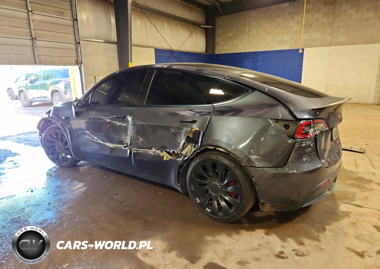 2022 Tesla Model Y VIN:7SAYGDEF9NF397660 - 2