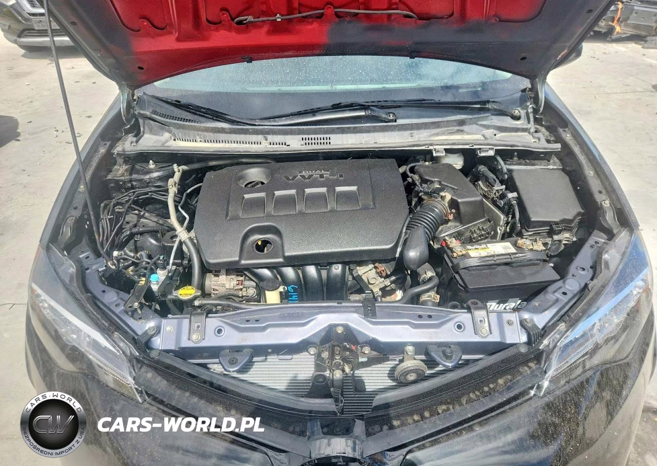 2018 Toyota Corolla Le VIN:5YFBURHE0JP829448 - 11