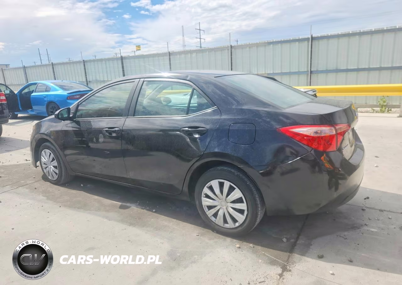 2018 Toyota Corolla Le VIN:5YFBURHE0JP829448 - 2