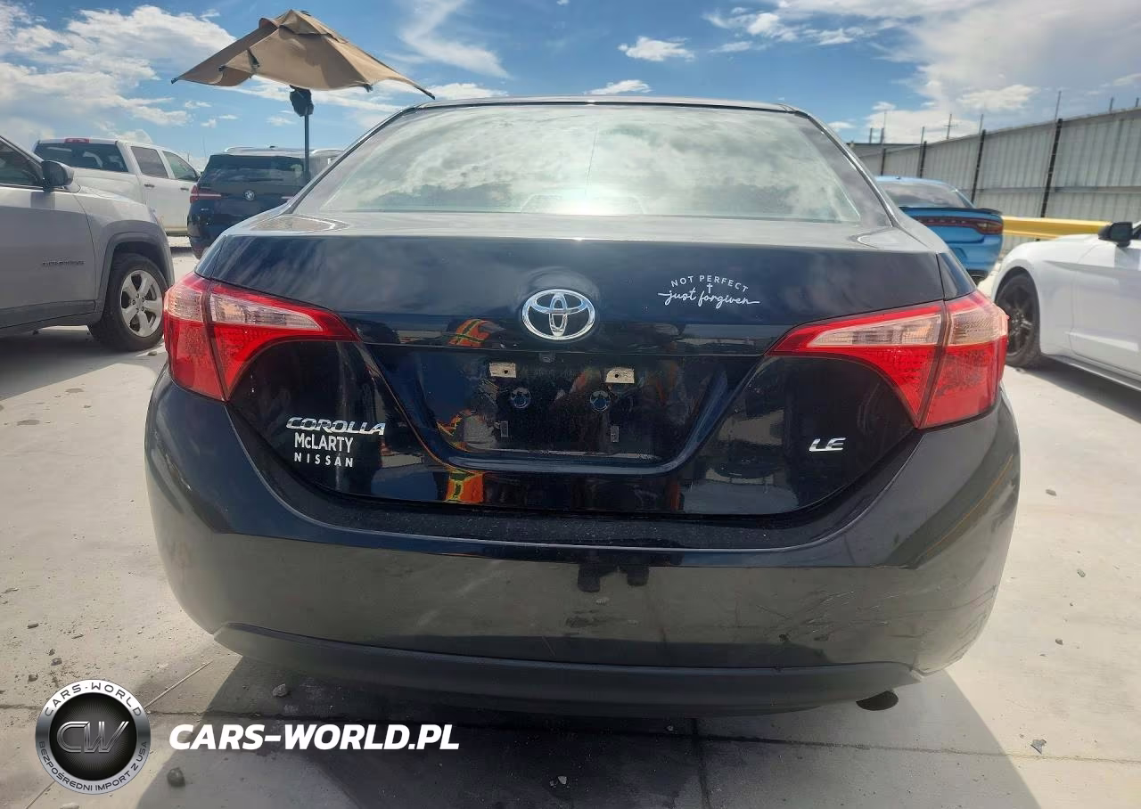 2018 Toyota Corolla Le VIN:5YFBURHE0JP829448 - 6