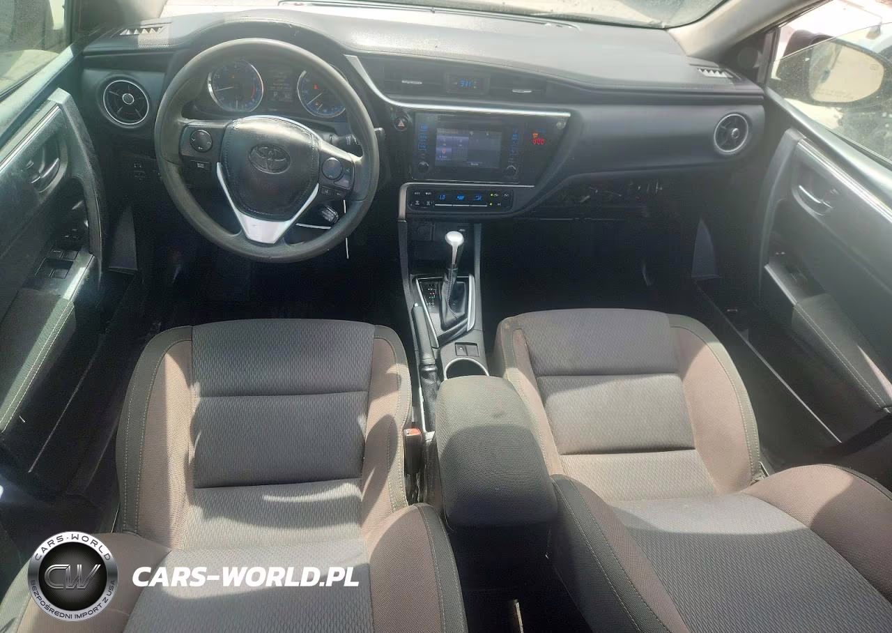 2018 Toyota Corolla Le VIN:5YFBURHE0JP829448 - 8