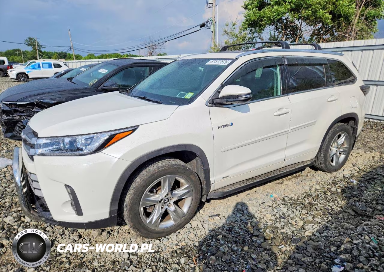 2016 Toyota Highlander Base