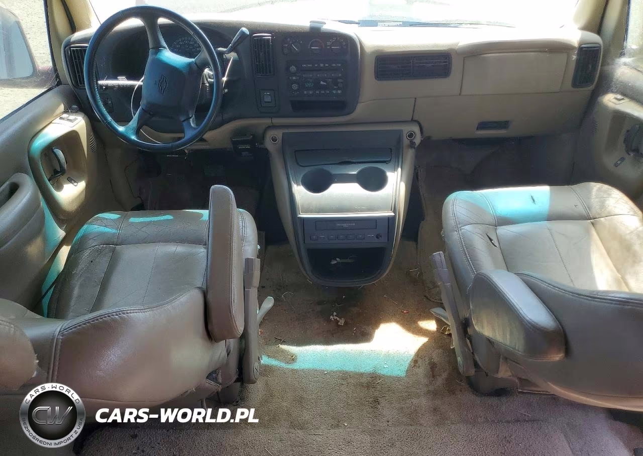 2002 Chevrolet Express VIN:1GNFG65R011213095 - 8