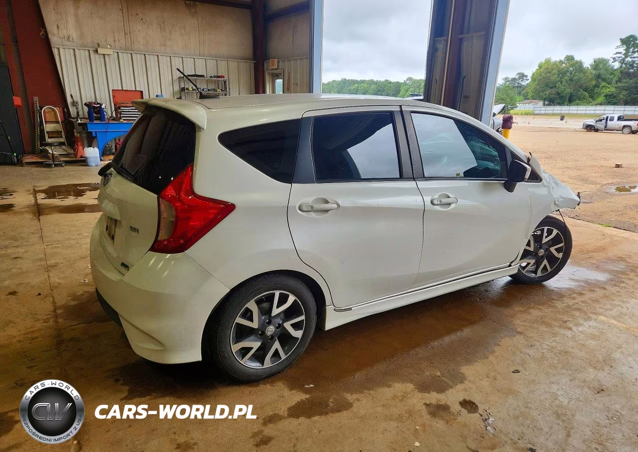 2015 Nissan Versa Note Sr VIN:3N1CE2CP2FL396272 - 3