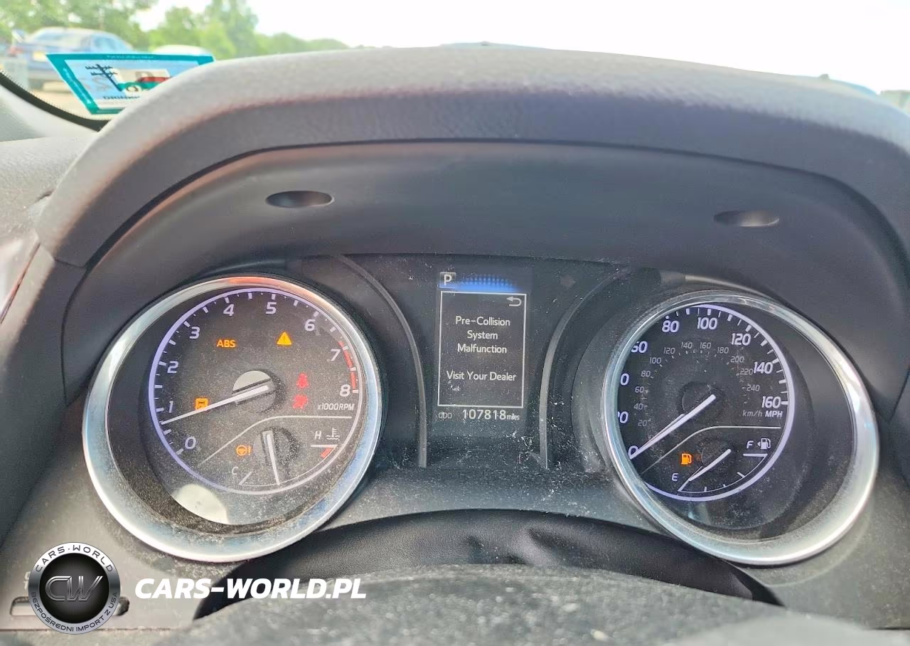 2020 Toyota Camry Le VIN:4T1C11AK5LU927553 - 10