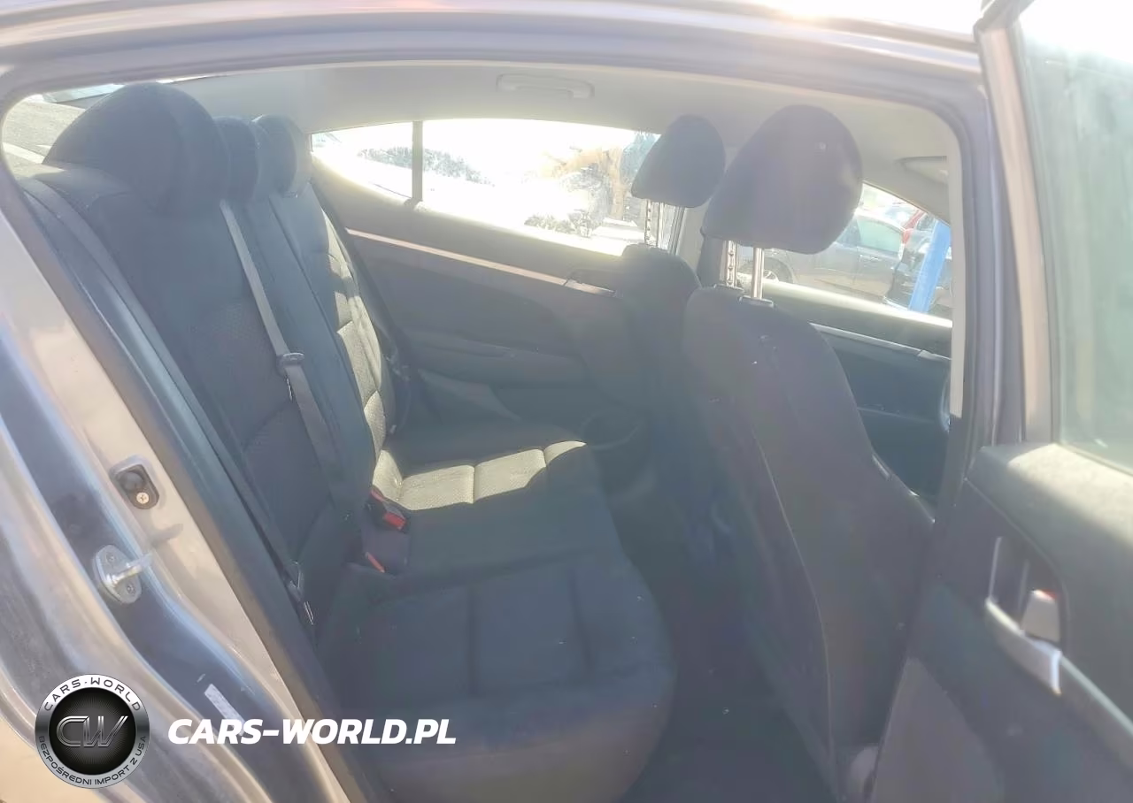 2019 Hyundai Elantra Se VIN:KMHD74LF5KU810090 - 10