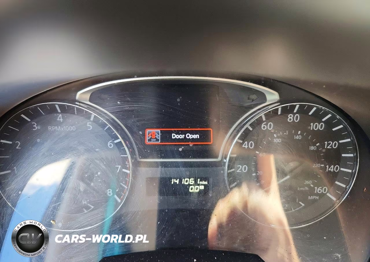 2015 Nissan Altima 2.5 S VIN:1N4AL3AP5FN903125 - 9