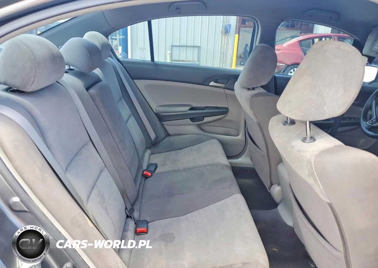 2008 Honda Accord Lx VIN:JHMCP26398C079196 - 10