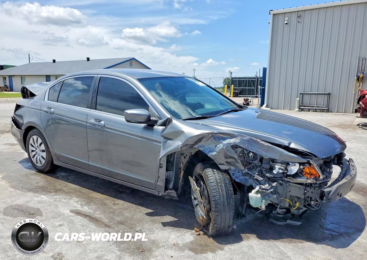 2008 Honda Accord Lx VIN:JHMCP26398C079196 - 4