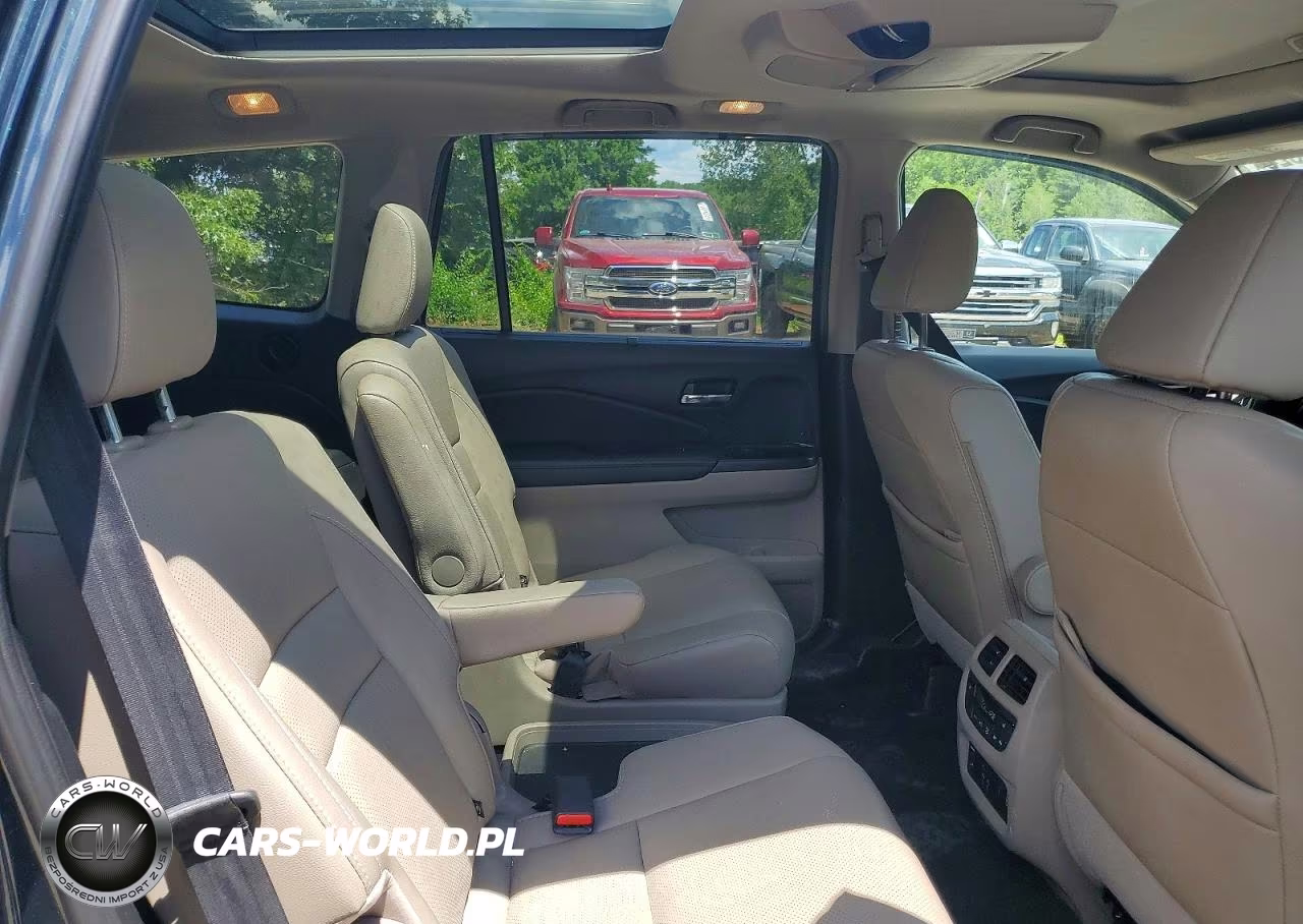 2020 Honda Pilot Elite VIN:5FNYF6H07LB009812 - 11