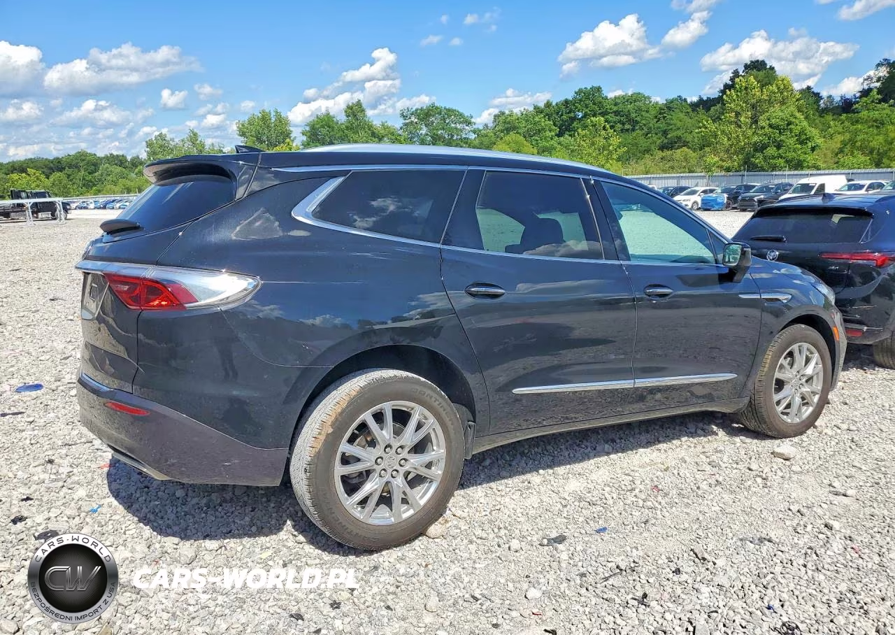 2023 Buick Enclave Essence VIN:5GAERBKWXPJ110486 - 3