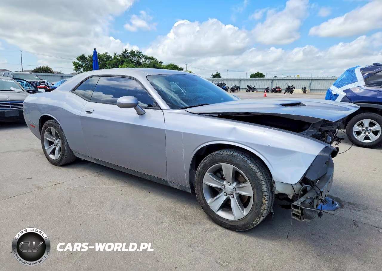 2016 Dodge Challenger Sxt VIN:2C3CDZAG4GH129192 - 4