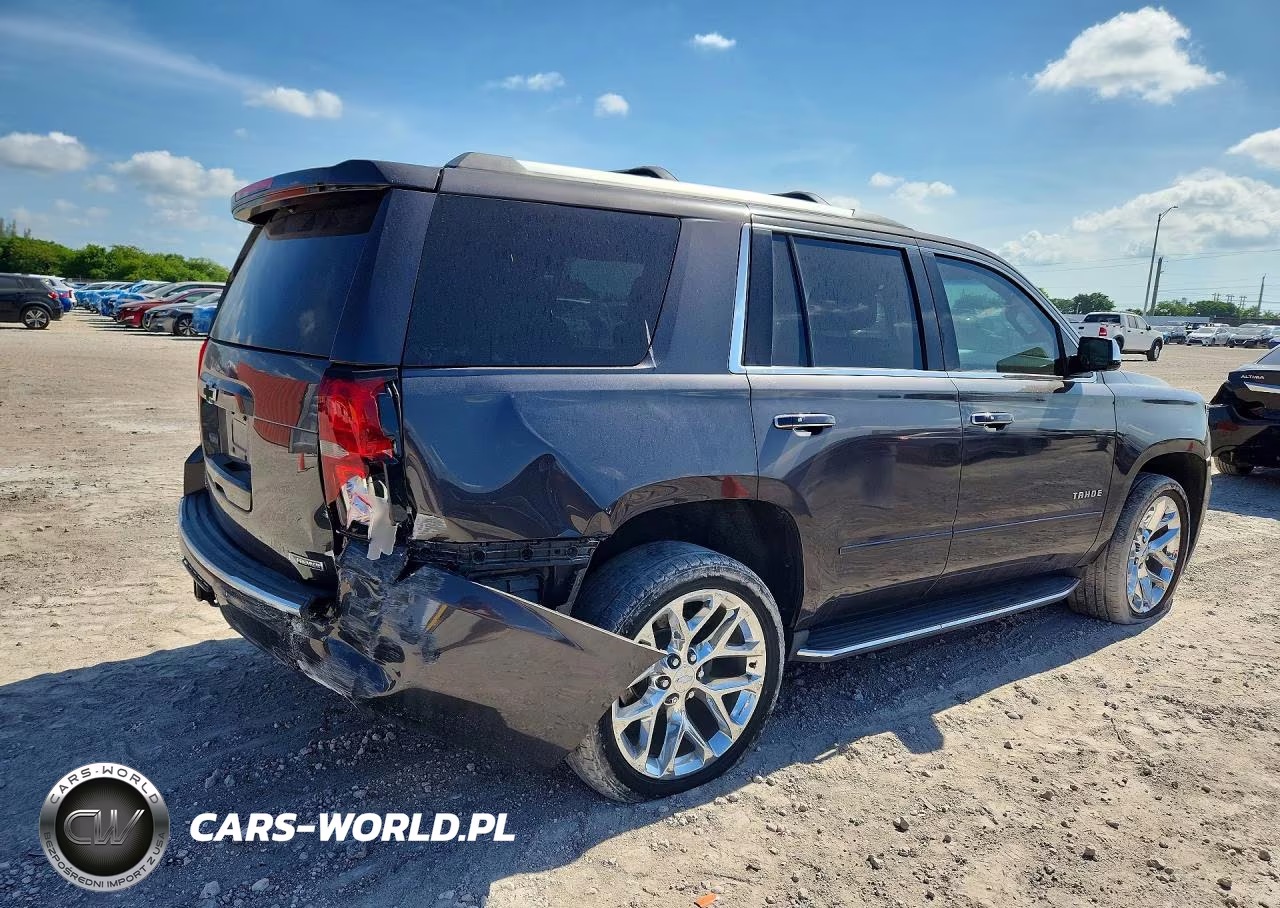 2018 Chevrolet Tahoe K1500 Premier VIN:1GNSKCKC3JR252275 - 3