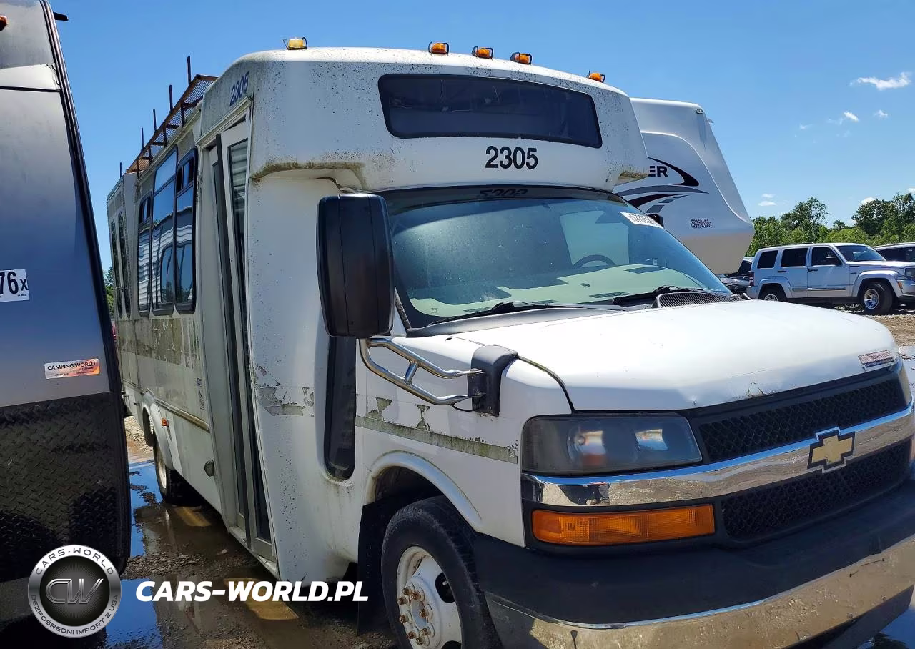2013 Chevrolet Express G4500 VIN:1GB6G5BL2D1130909 - 4