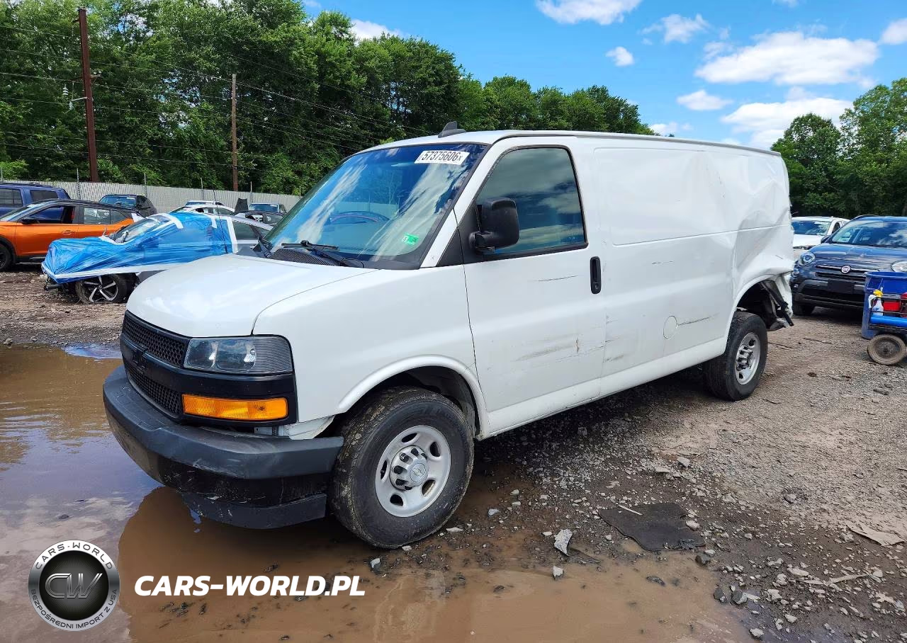 2020 Chevrolet Express G2500