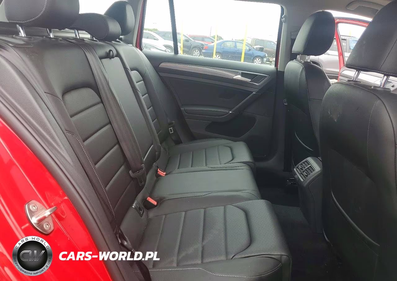 2018 Volkswagen Golf Alltrack S VIN:3VWH17AUXJM754528 - 11