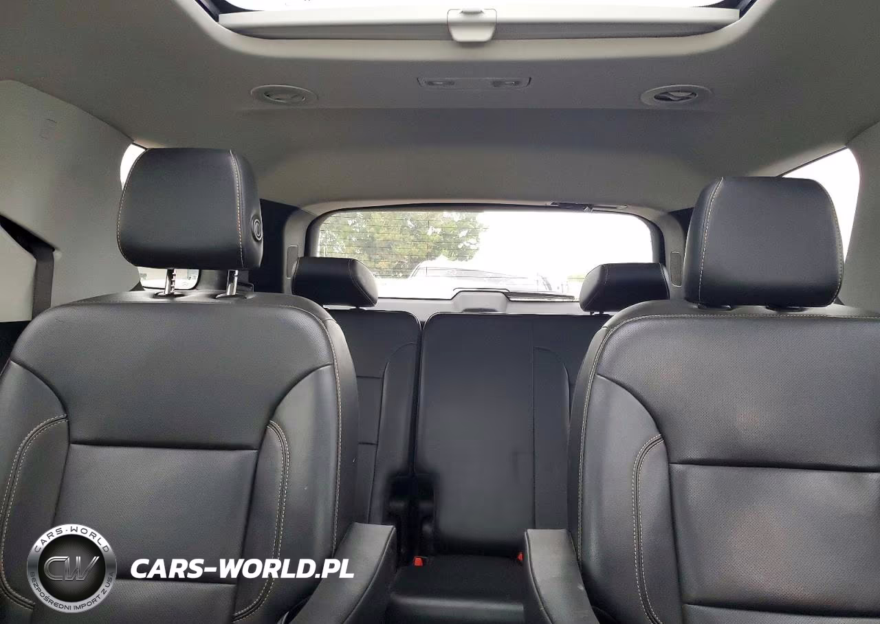 2018 Chevrolet Traverse Premier VIN:1GNERKKW1JJ268311 - 10