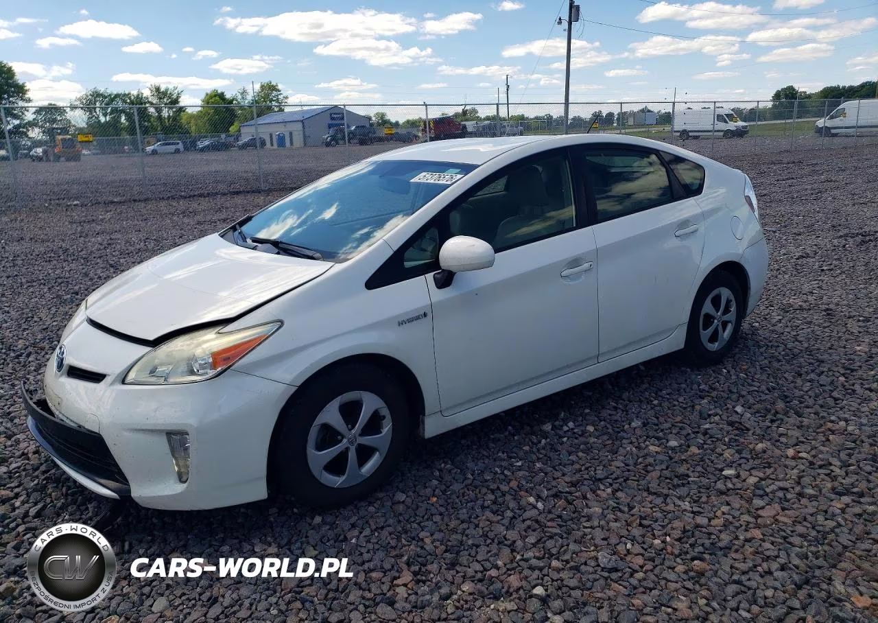 2014 Toyota Prius Four – zdjęcie 1 z 12