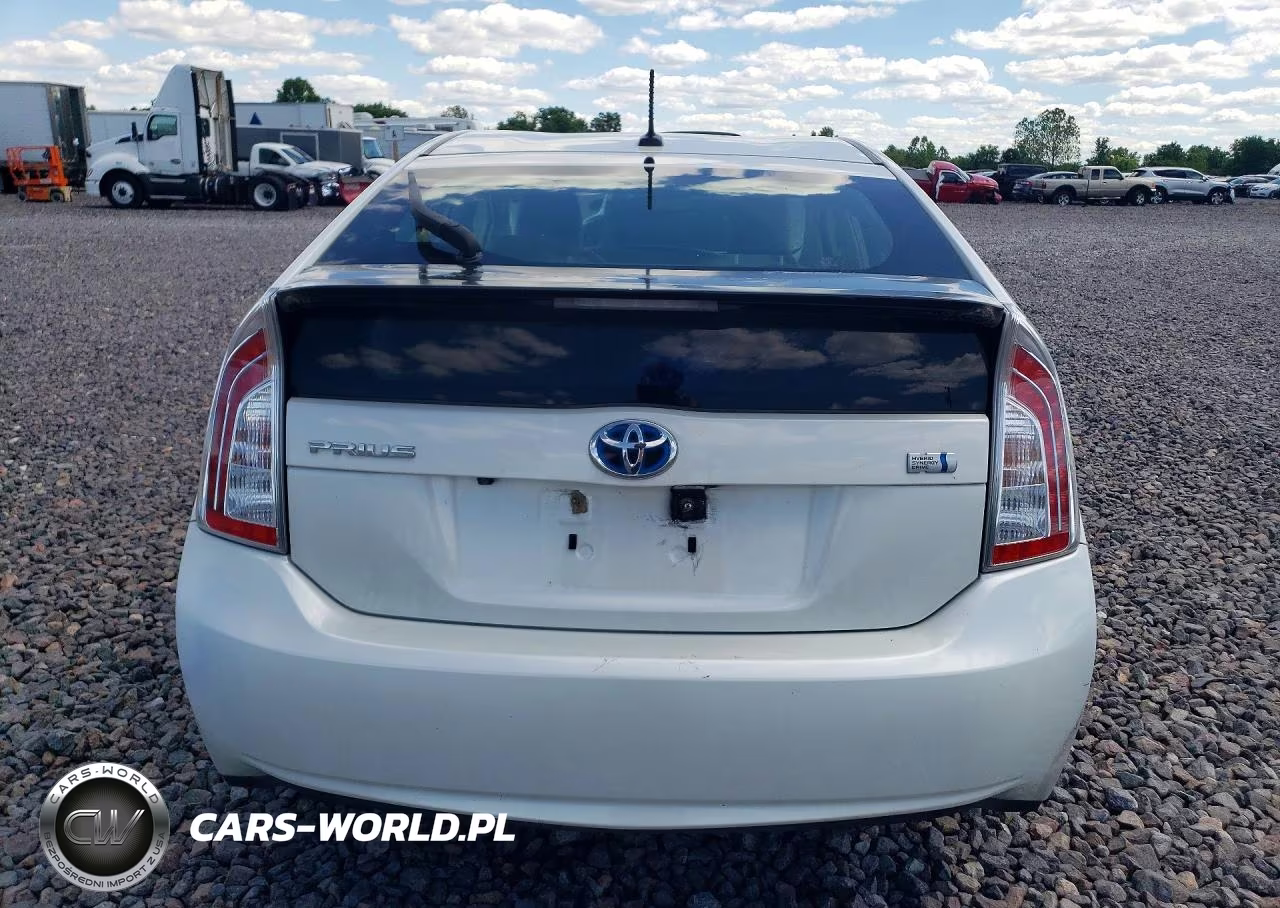 2014 Toyota Prius Four VIN:JTDKN3DU3E1738188 - 6