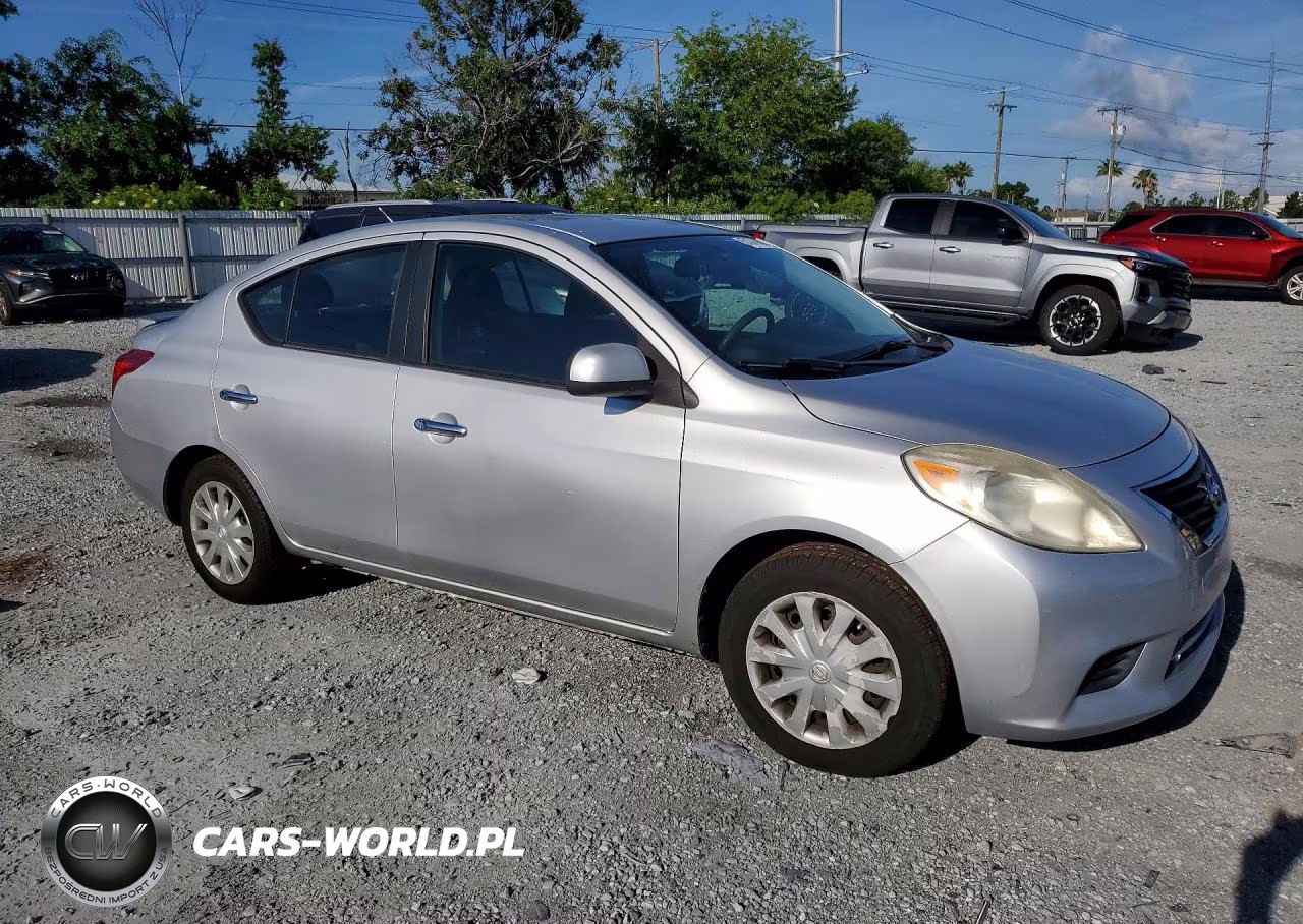 2013 Nissan Versa 1.6 S VIN:3N1CN7APXDL859918 - 4