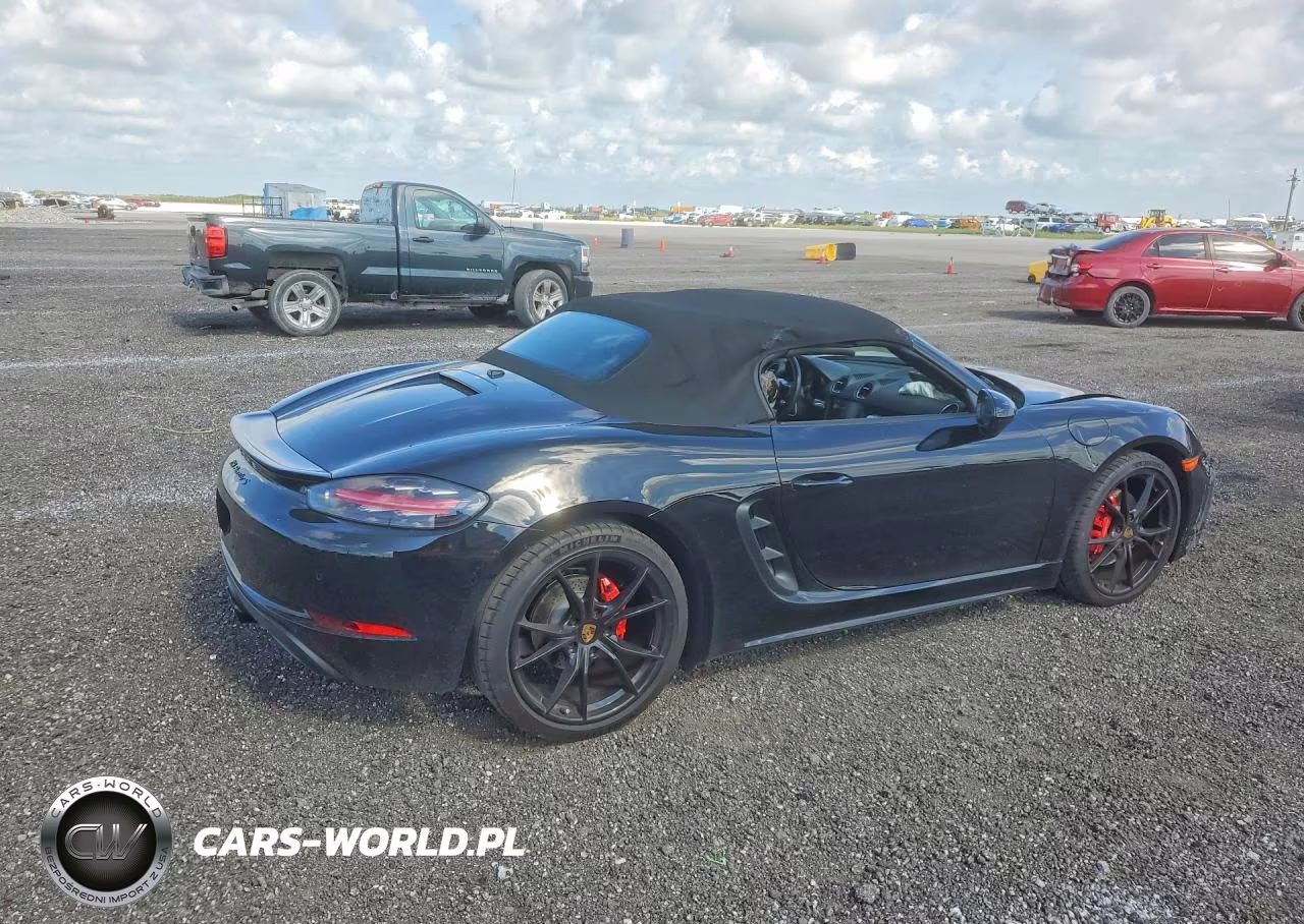 2021 Porsche Boxster VIN:WP0CB2A84MS225121 - 3