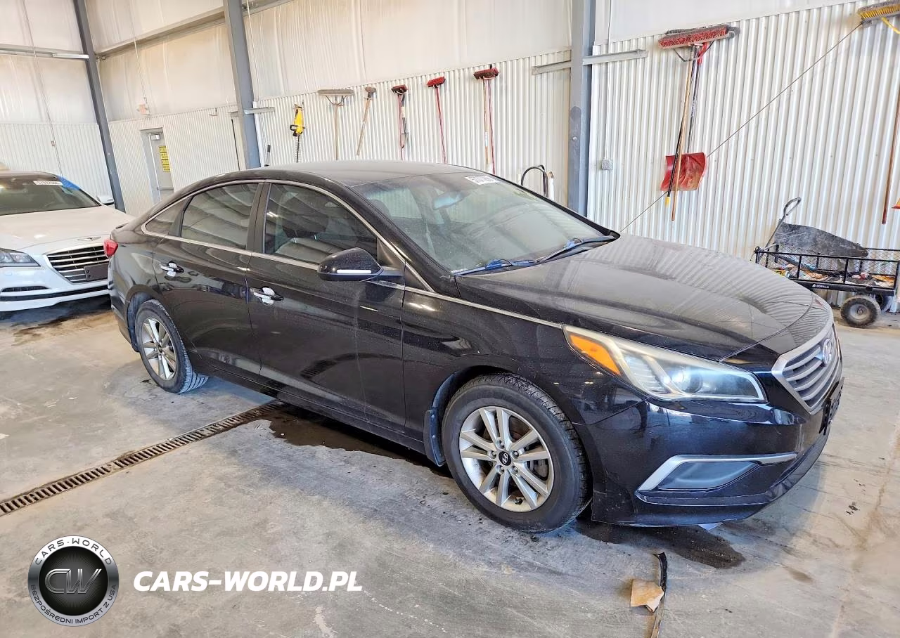 2016 Hyundai Sonata VIN:5NPE24AF9GH285188 - 4