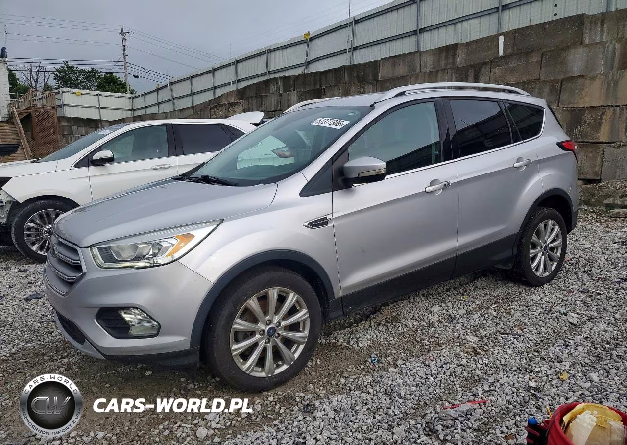 2017 Ford Escape Titanium – zdjęcie 1 z 13