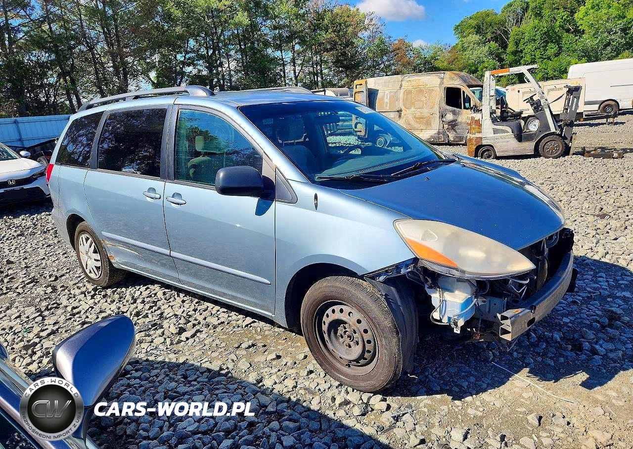 2007 Toyota Sienna Le 8-Passenger VIN:5TDZK23C57S053996 - 4