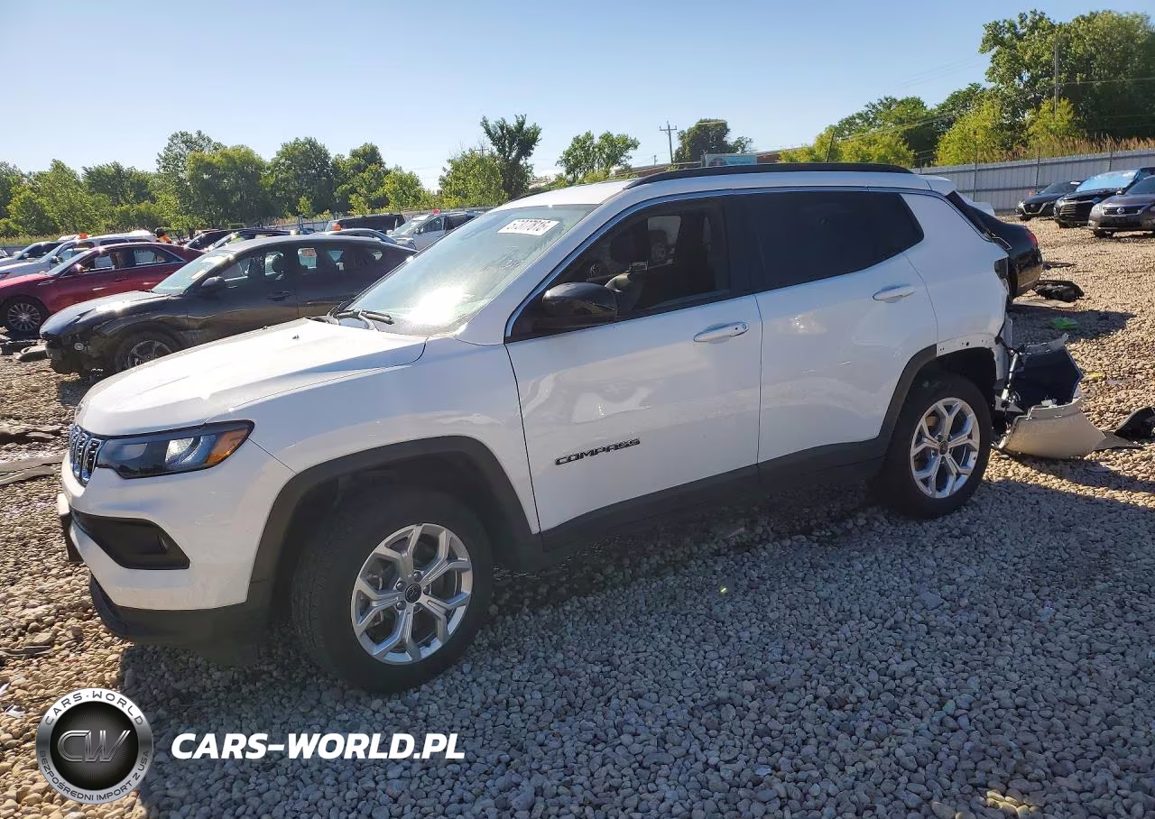 2025 Jeep Compass Latitude – zdjęcie 1 z 14