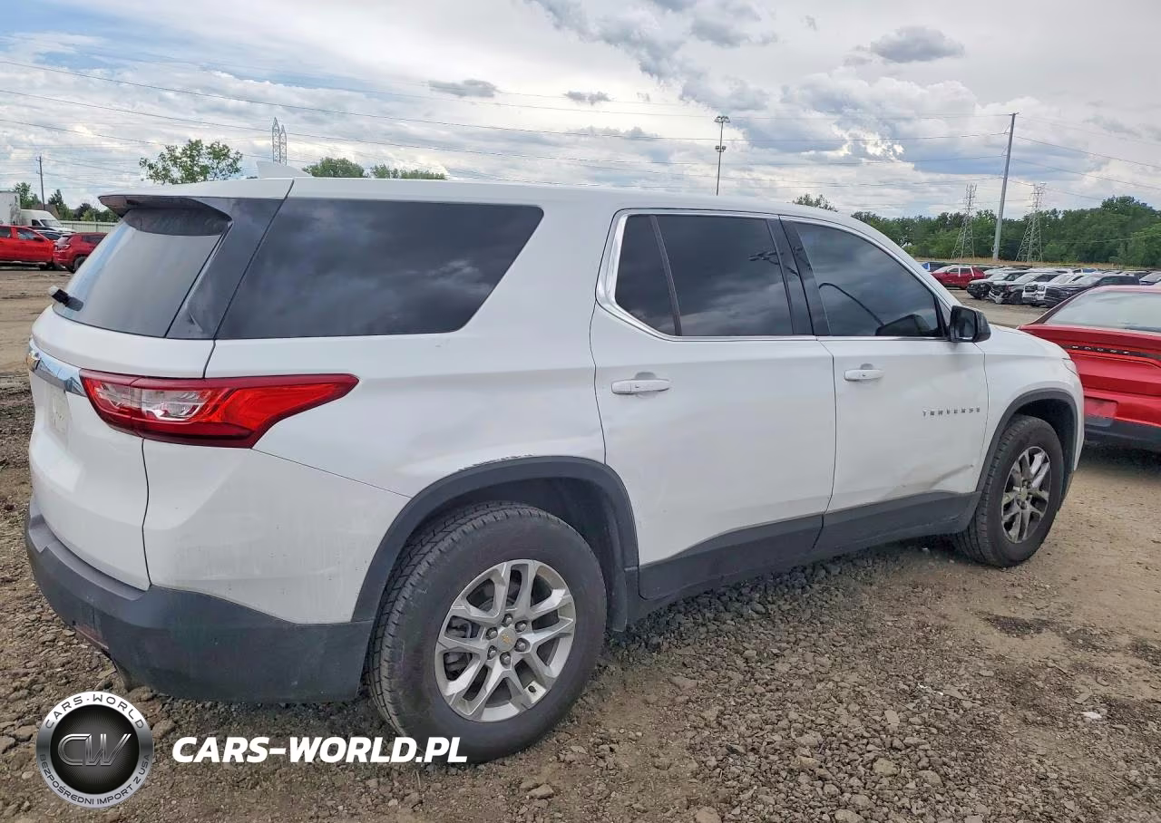 2020 Chevrolet Traverse Ls VIN:1GNERFKW6LJ219292 - 3