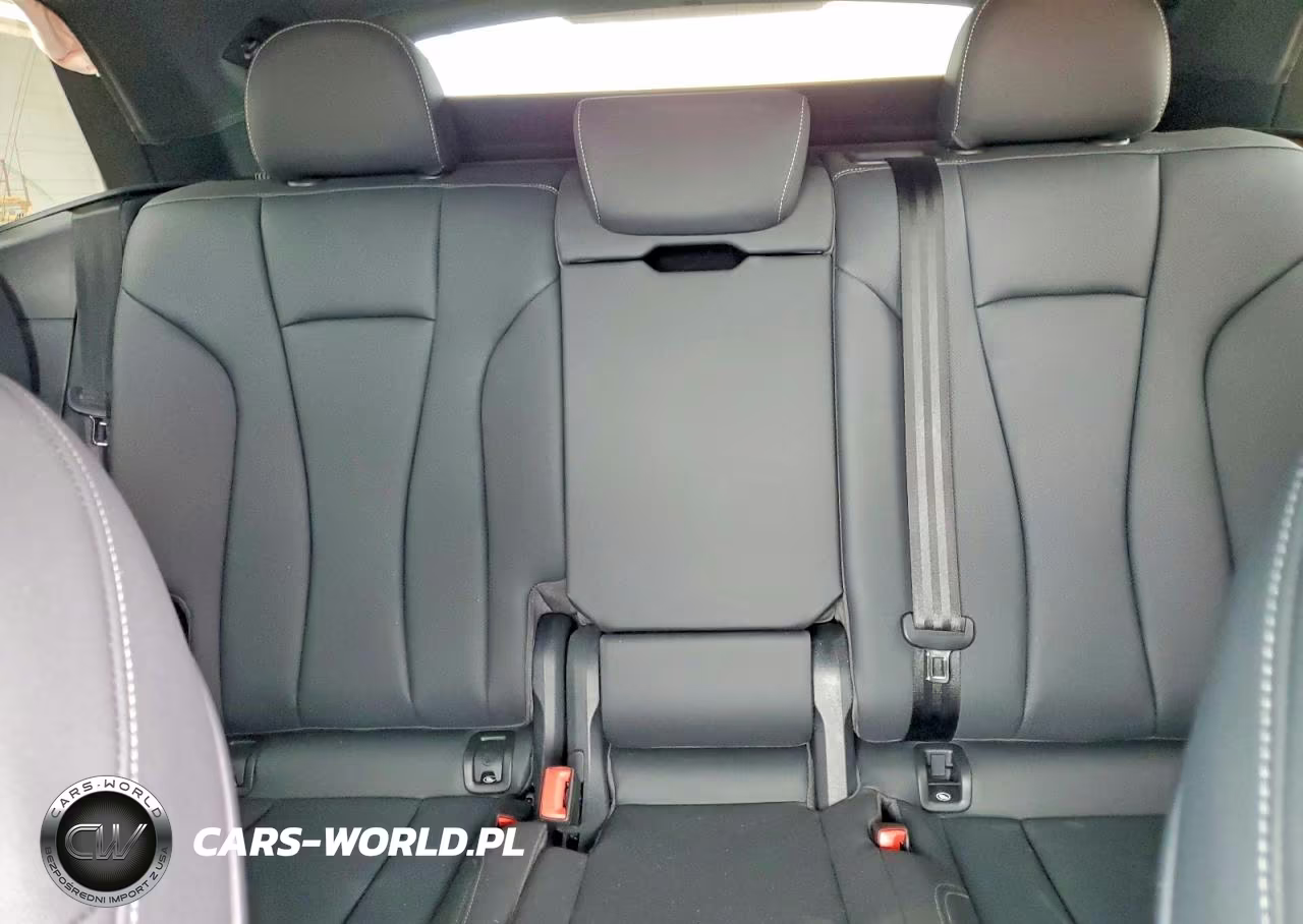 2019 Audi Q8 Prestige S-Line VIN:WA1FVAF10KD029702 - 10