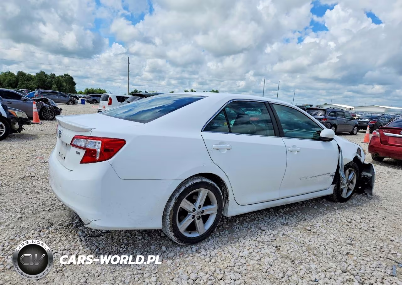 2013 Toyota Camry Se VIN:4T1BF1FK9DU672929 - 3