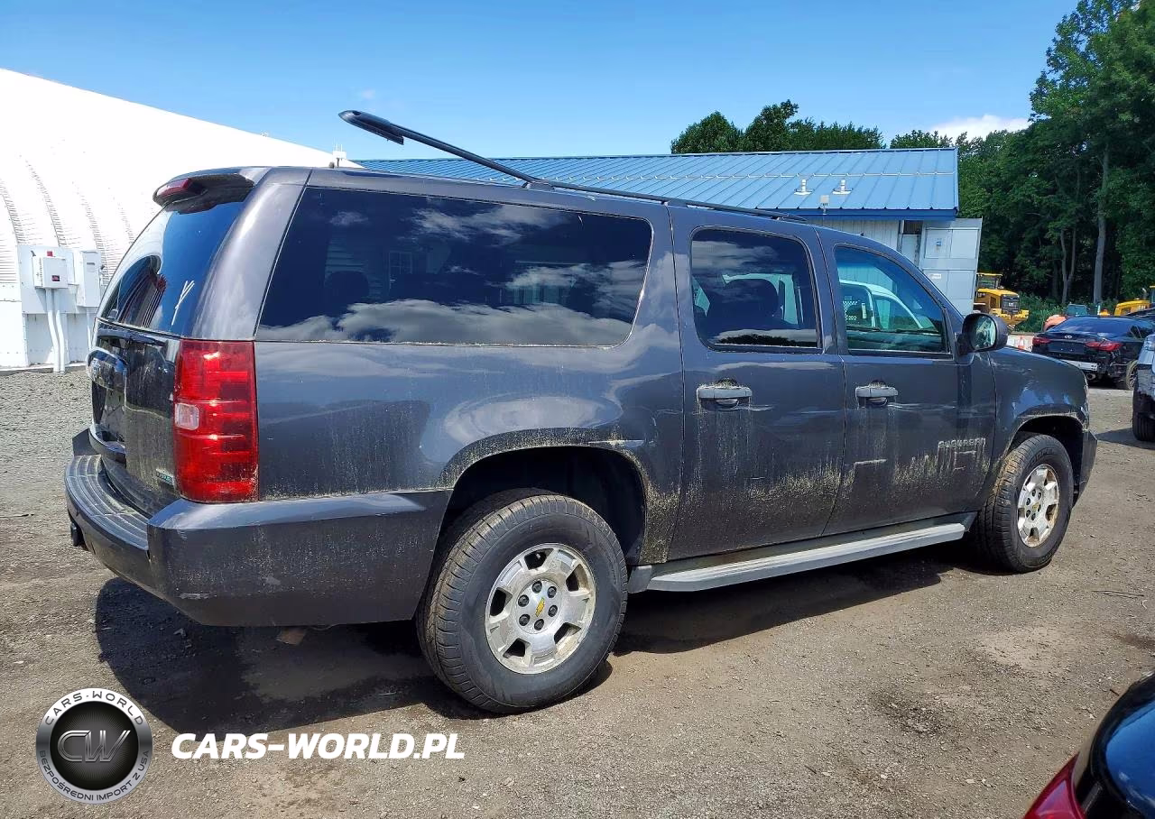 2010 Chevrolet Suburban K1500 Ls VIN:1GNUKHE36AR271985 - 3