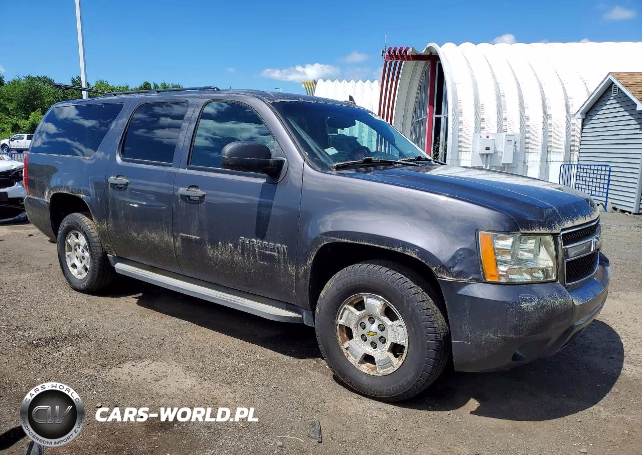 2010 Chevrolet Suburban K1500 Ls VIN:1GNUKHE36AR271985 - 4
