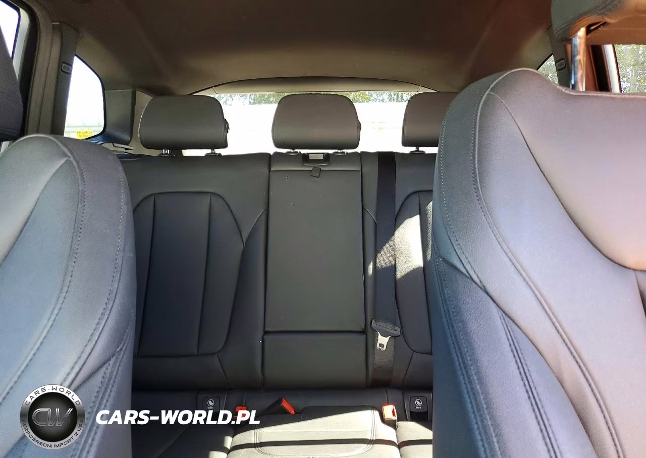 2020 BMW X3 xDrive30I VIN:5UXTY5C01LLE58343 - 10