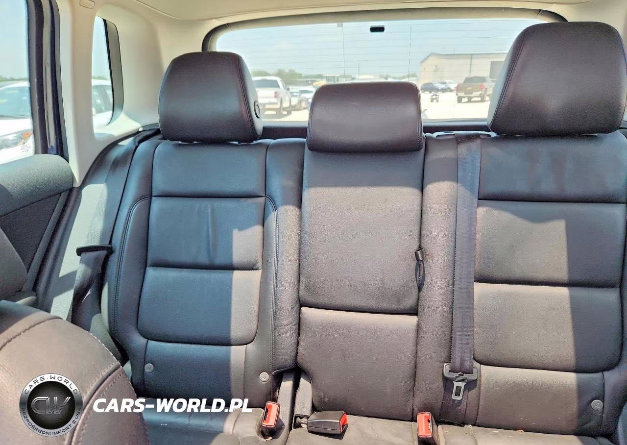 2016 Volkswagen Tiguan S VIN:WVGBV7AX0GW544029 - 10