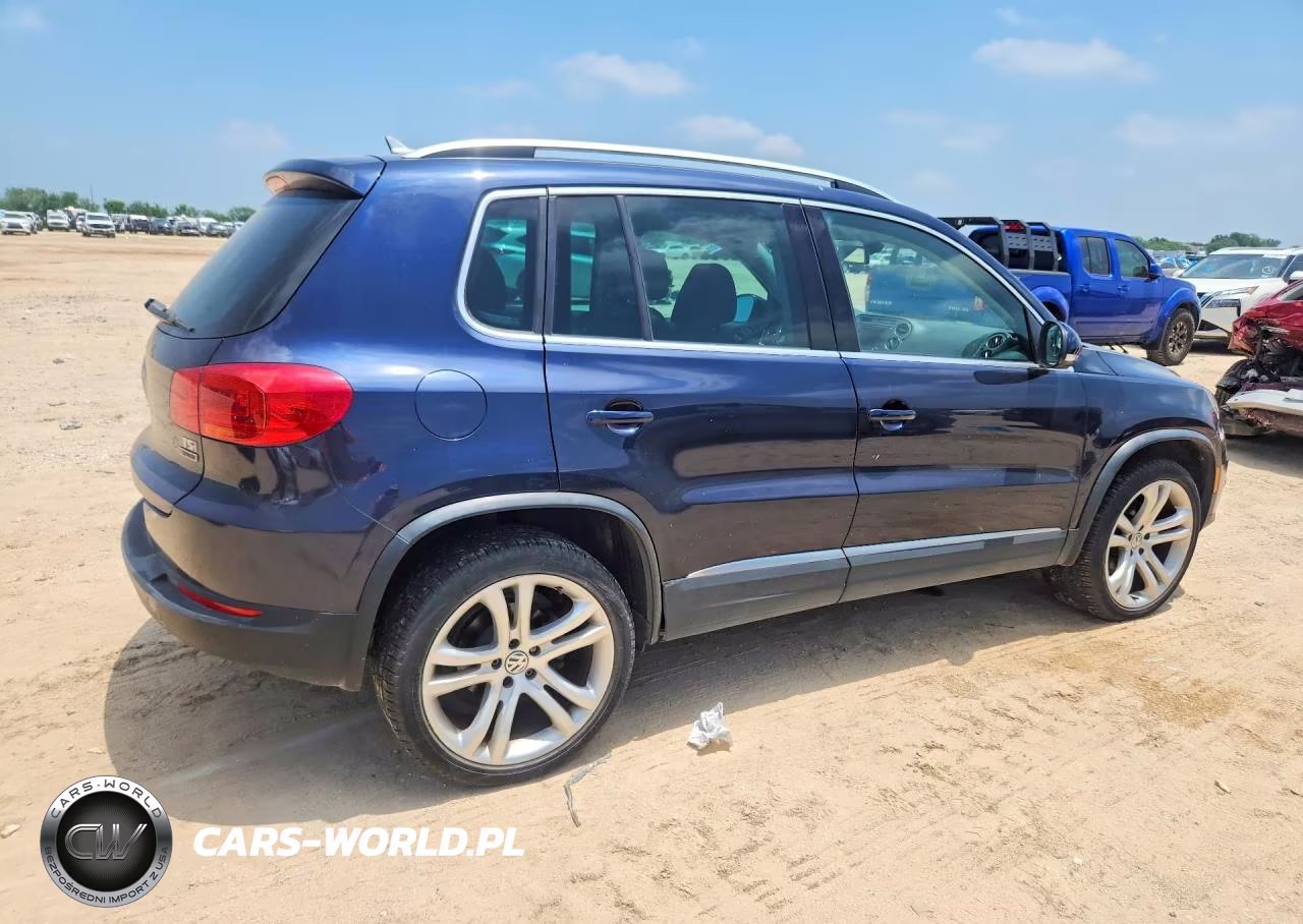 2016 Volkswagen Tiguan S VIN:WVGBV7AX0GW544029 - 3