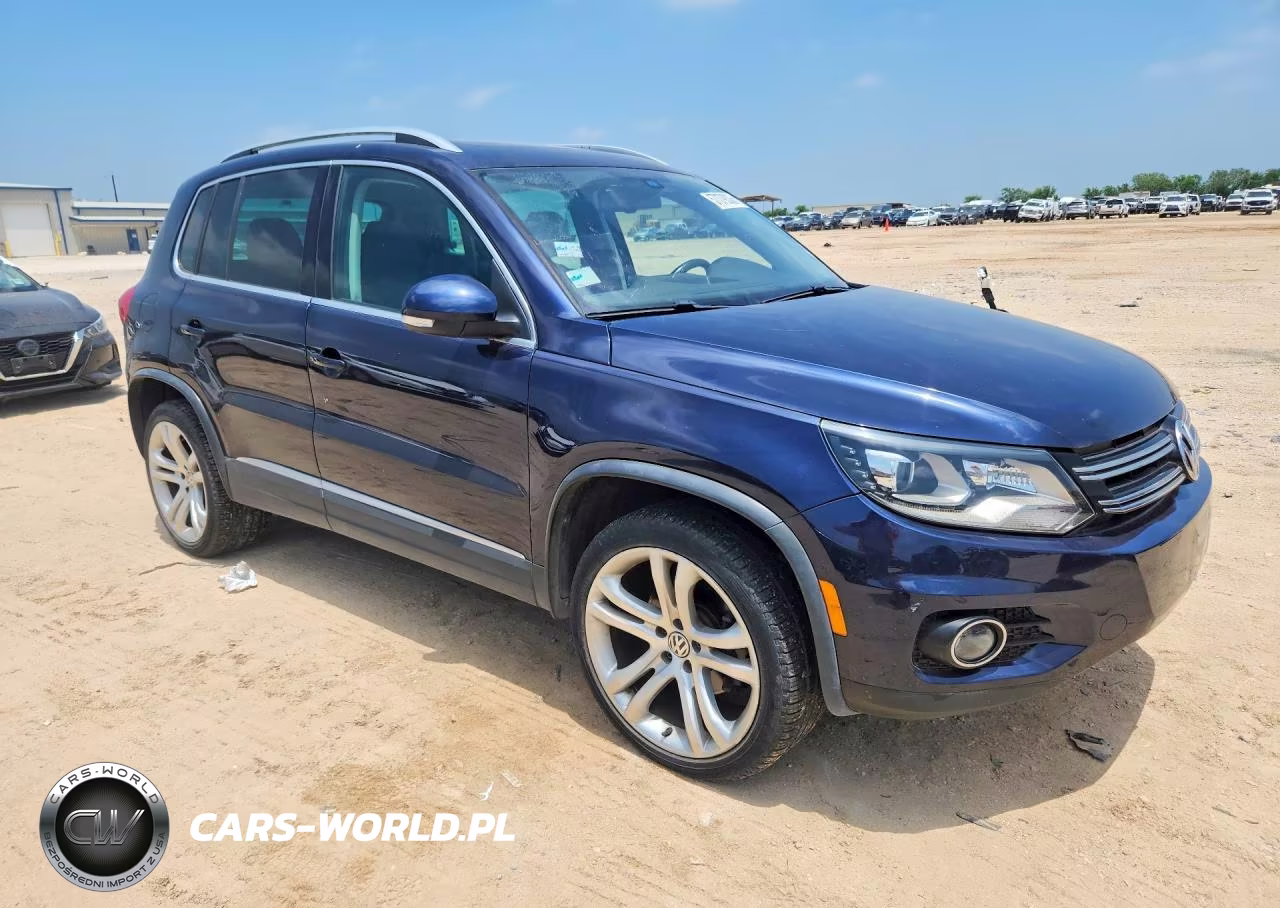 2016 Volkswagen Tiguan S VIN:WVGBV7AX0GW544029 - 4