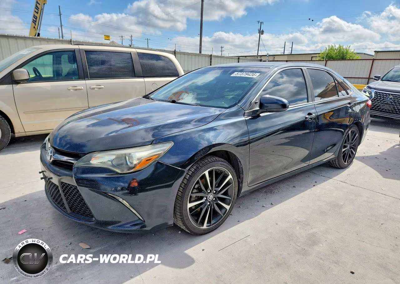 2015 Toyota Camry Se – zdjęcie 1 z 12