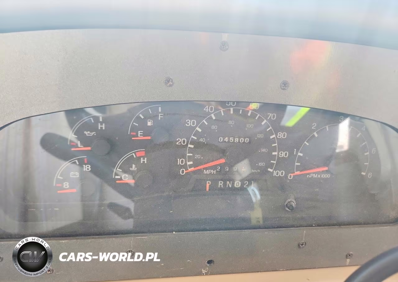 2004 Ford F550 Super Duty Stripped Chassis VIN:1F6NF53SX40A12986 - 8