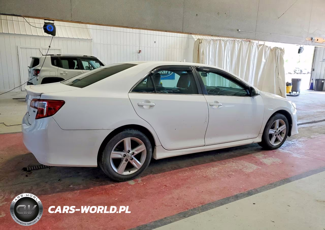 2013 Toyota Camry Se VIN:4T1BF1FK7DU717303 - 3