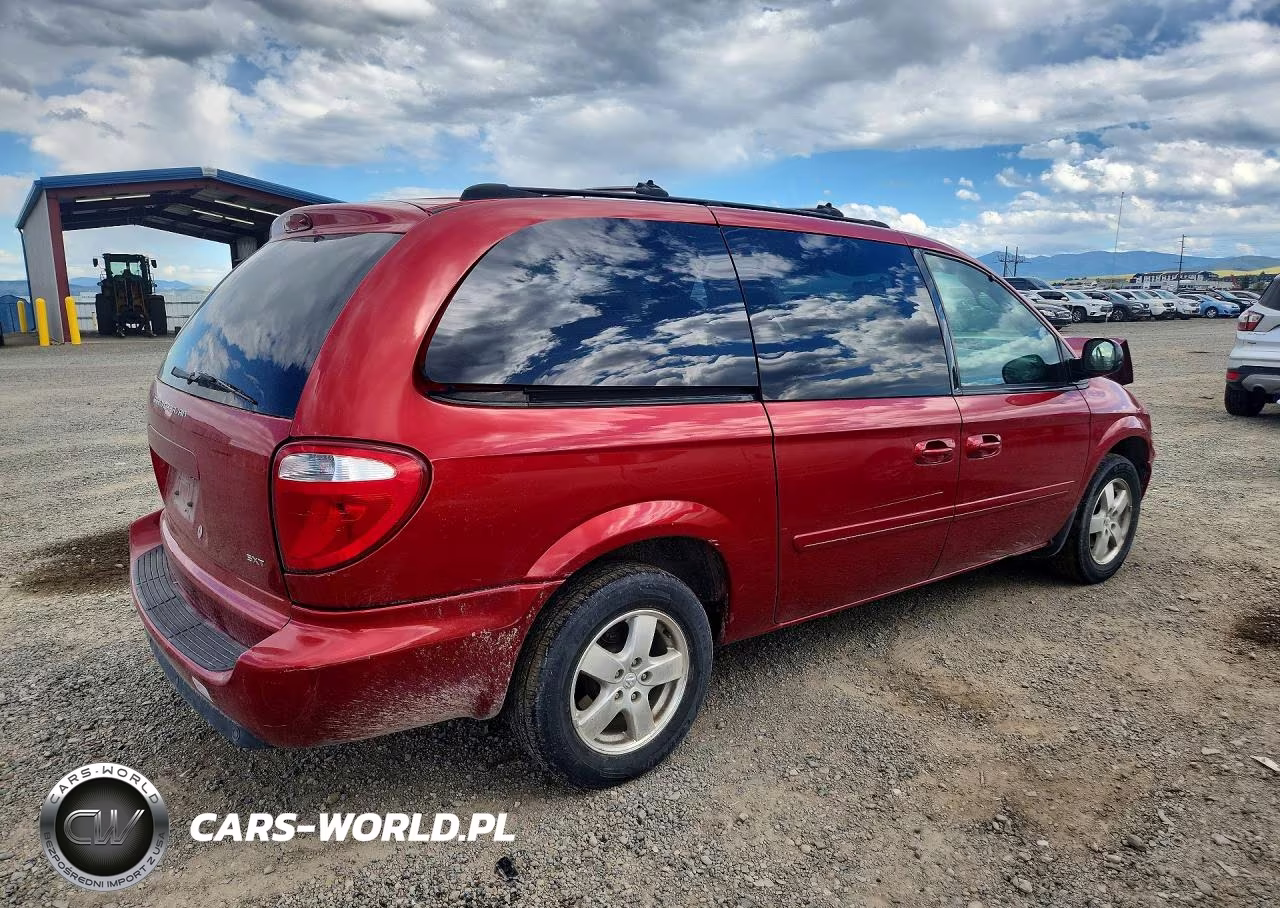 2005 Dodge Grand Caravan Sxt VIN:2D4GP44L15R125854 - 3