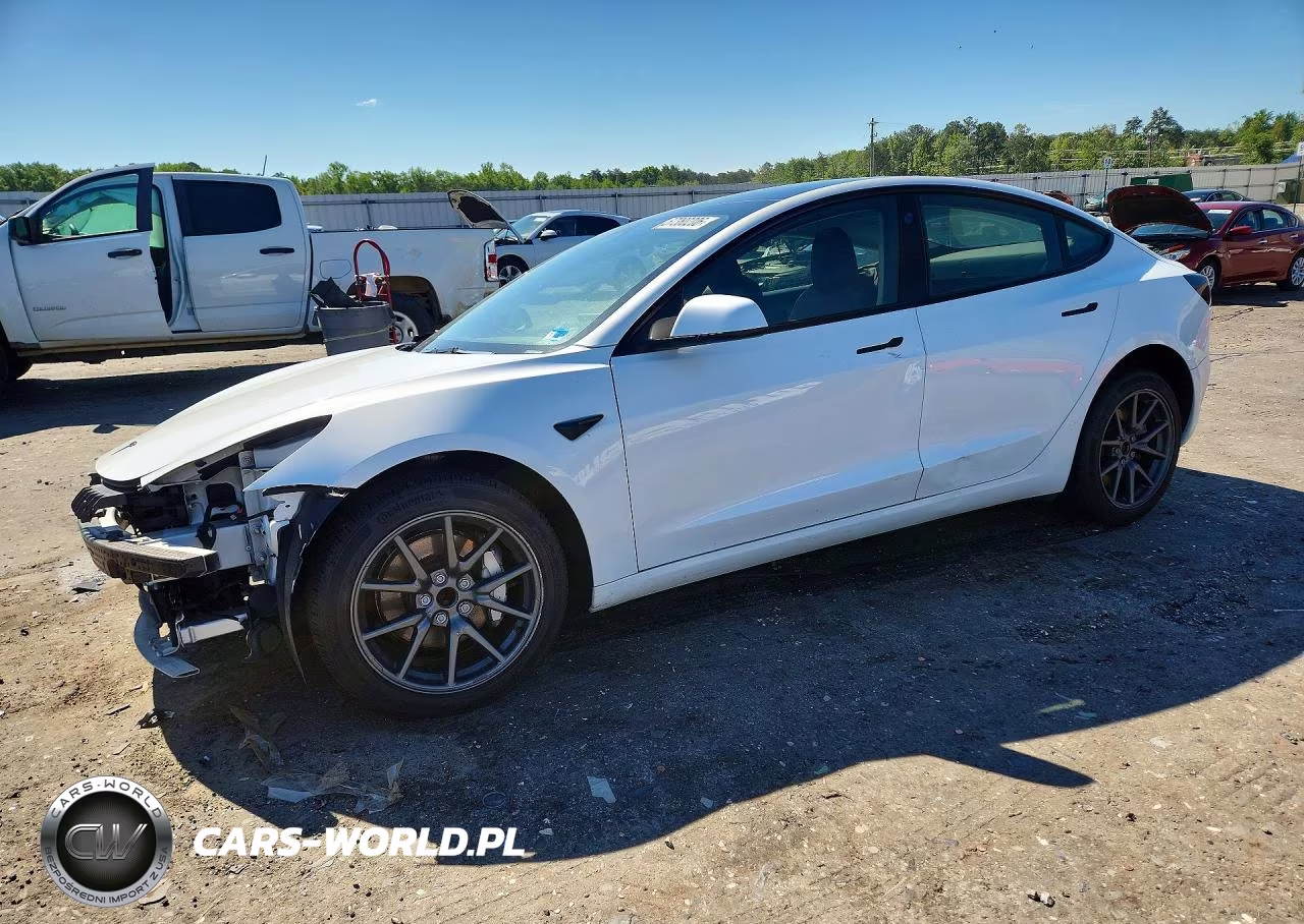 2023 Tesla Model 3 – zdjęcie 1 z 12