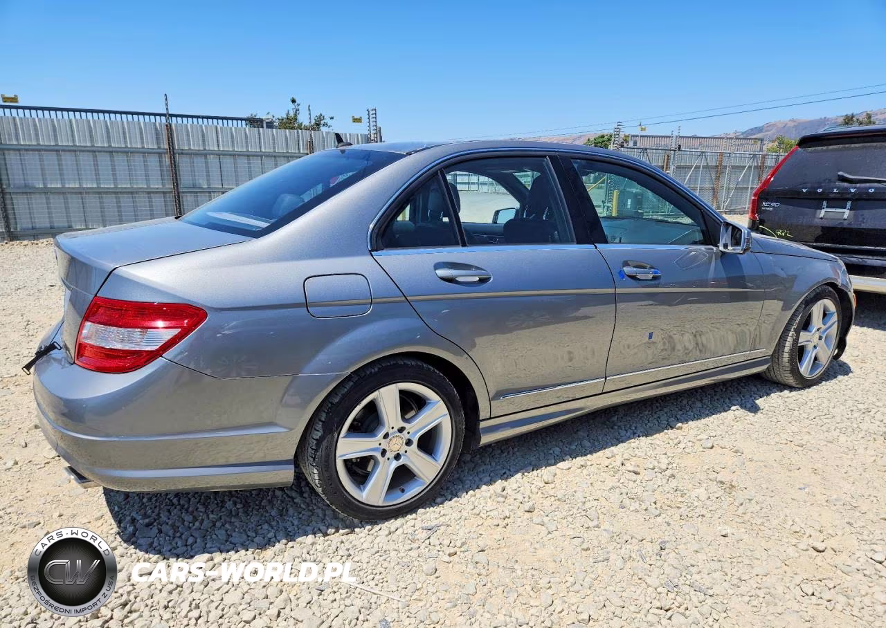 2010 Mercedes-Benz C 300 VIN:WDDGF5EB6AR130338 - 3