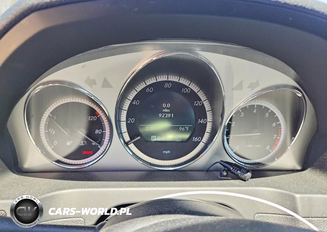 2010 Mercedes-Benz C 300 VIN:WDDGF5EB6AR130338 - 9