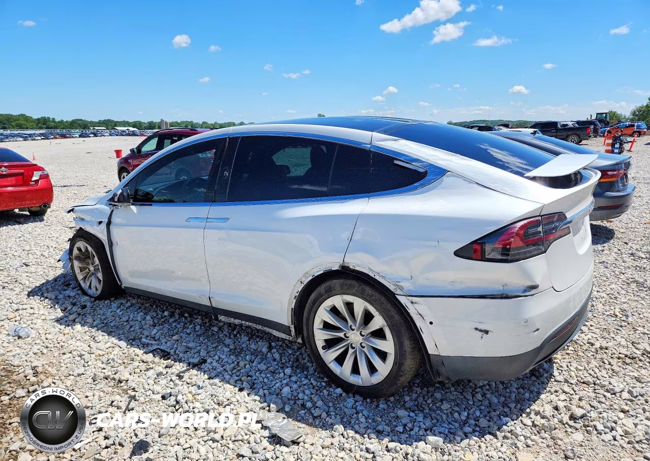 2021 Tesla Model X VIN:5YJXCBE20MF320387 - 2