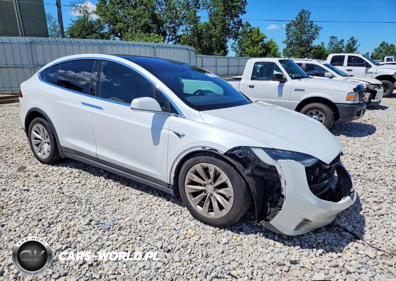 2021 Tesla Model X VIN:5YJXCBE20MF320387 - 4