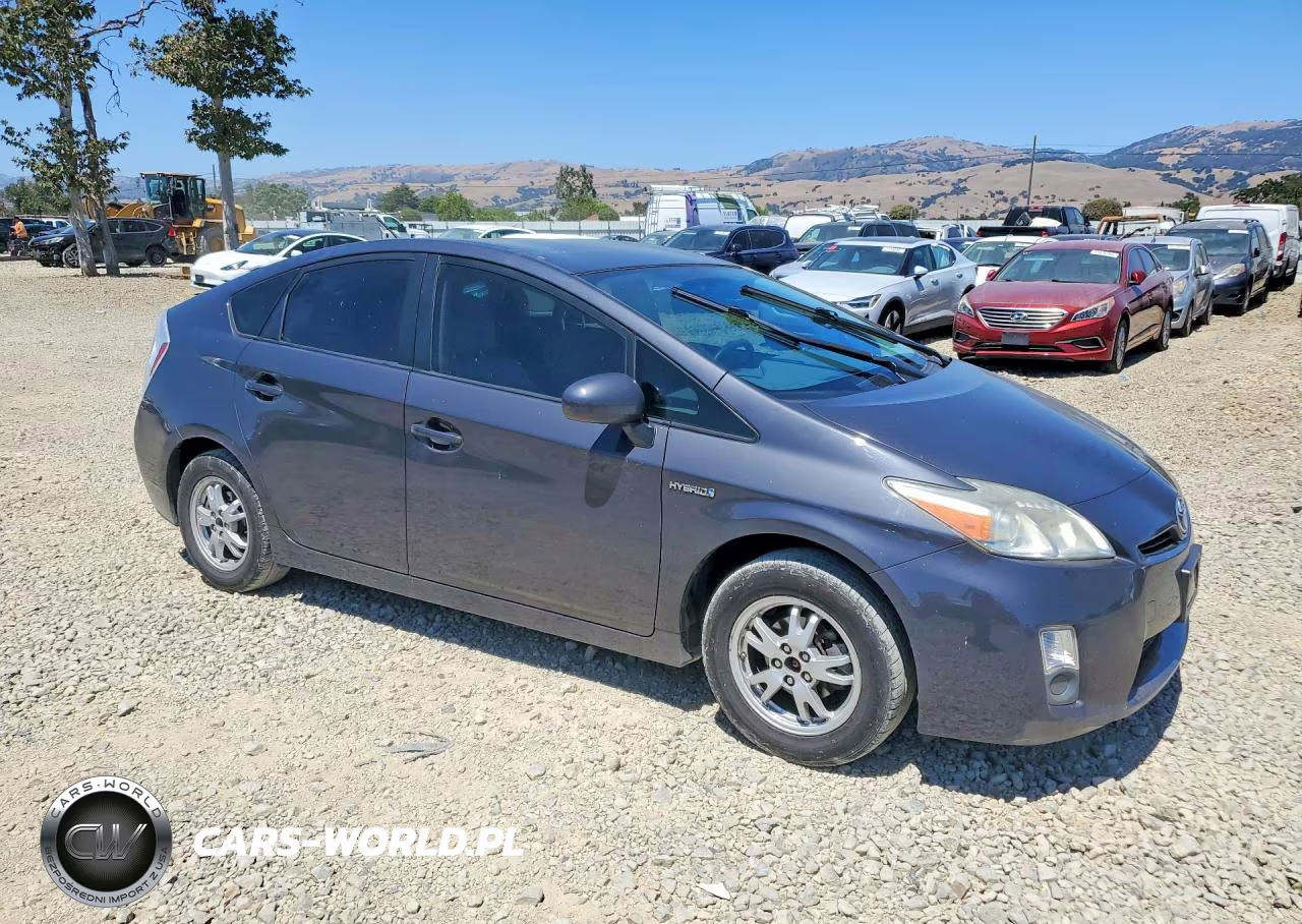 2010 Toyota Prius Iii VIN:JTDKN3DU6A5110287 - 4