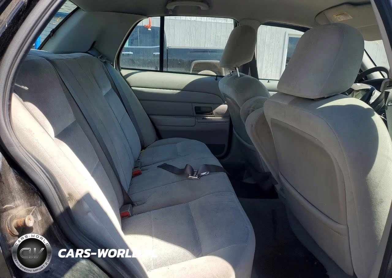 2004 Ford Crown Victoria VIN:2FAFP73W84X170795 - 10